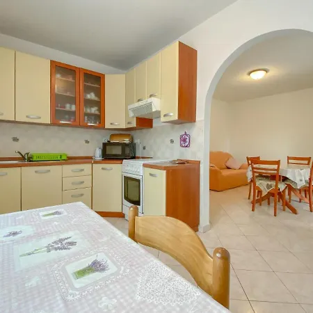Apartment Elena Four